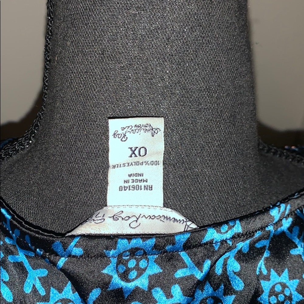 Dress - Picture 5 of 11
